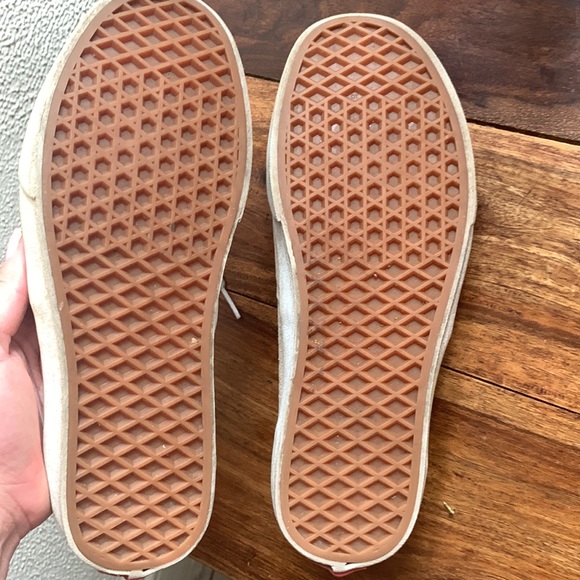 Vans - Picture 6 of 6